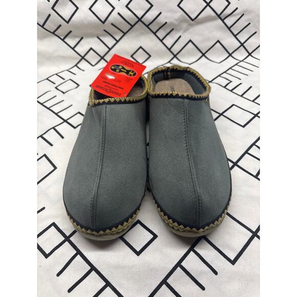 DEER STAGS Men's Slippers - Picture 2 of 6